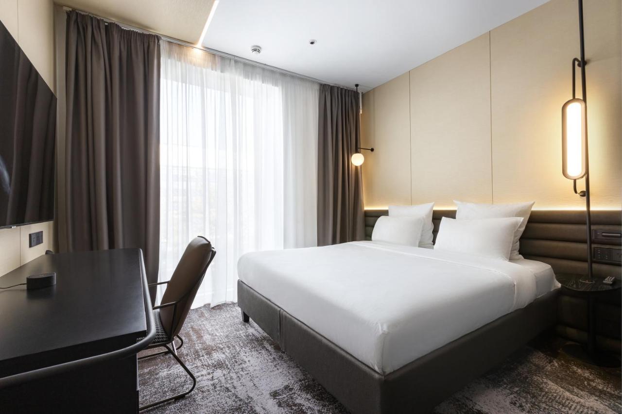 Novotel Living Almaty Jetisu Exteriör bild