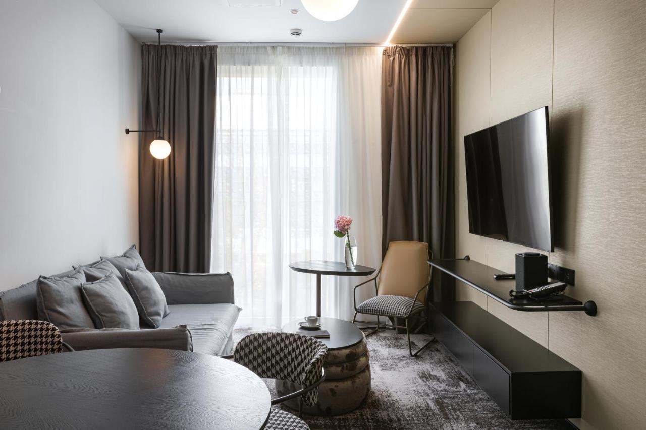 Novotel Living Almaty Jetisu Exteriör bild